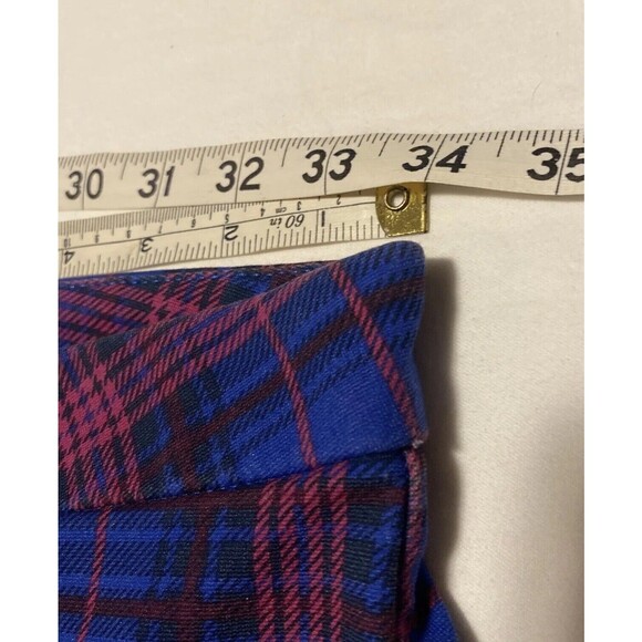 Womens Time and Tru Ponte Capri Pants Blue Plaid Size 14 ( No Pockets ) 34x24 - Picture 10 of 16
